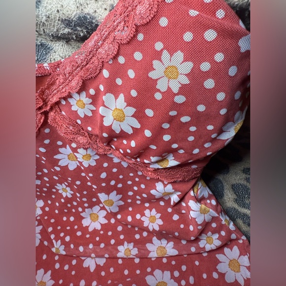No Boundaries Red Floral Women’s Size Small Summer Dress - Picture 3 of 5